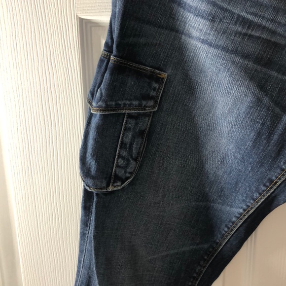 Jeans - Picture 2 of 3